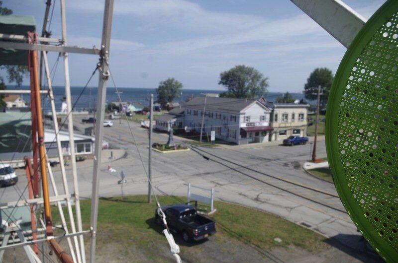 Ferris wheel enthusiast brings the ride to Olcott